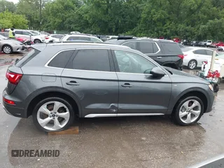 2022 Audi Q5 S line Premium Plus z VIN WA1EAAFY2N2058624, wystawiony jako IAAI lot #42408896 z przebiegiem 83 252 mil mil oraz . Historia ofert i sprzedaży dostępna na DreamBid. Obrazek 14.