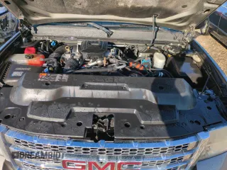 2012 GMC Sierra 3500HD SLT z VIN 1GT423E88CF211377, wystawiony jako Copart lot #50459685 z przebiegiem 185 197 mil mil oraz Szkody całkowita. Historia ofert i sprzedaży dostępna na DreamBid. Obrazek 11.