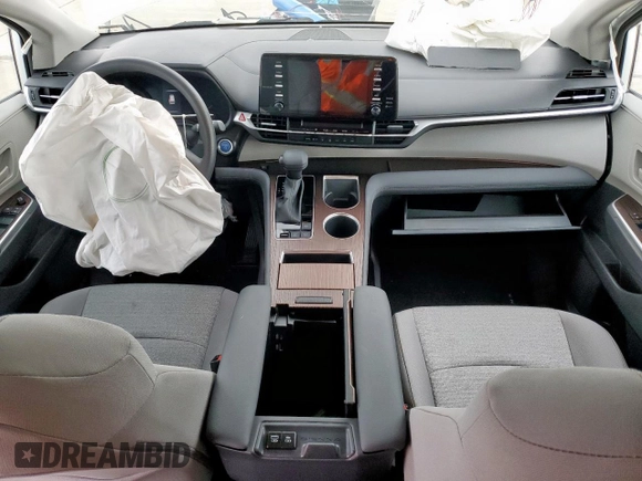 2024 Toyota Sienna LE with VIN 5TDKSKFC9RS145497, listed as a Copart auction lot 55567725 with 22,774 mi miles and Salvage title. Bid and sale history available at DreamBid. Image 8.