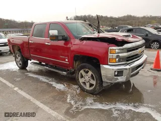 2019 Chevrolet Silverado 2500HD LTZ with VIN 1GC1KTEY6KF143162, listed as a IAAI auction lot 41814043 with 1 mi miles. Bid and sale history available at carsss.com. Image 1.