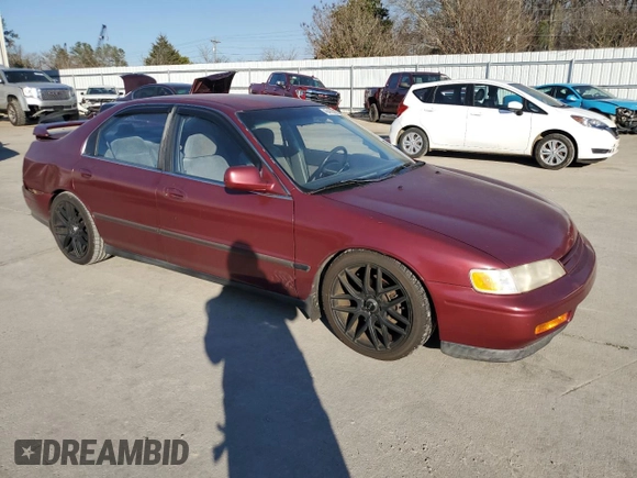 1995 Honda Accord LX with VIN JHMCD563XSC052199, listed as a Copart auction lot 45469205 with 333,643 mi miles and Salvage Title. Bid and sale history available at carsss.com. Image 4.