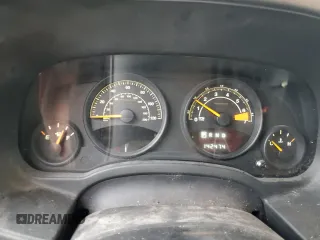 2014 Jeep Patriot Latitude with VIN 1C4NJPFA8ED818233, listed as a Copart auction lot 43947895 with 142,474 mi miles and Salvage Title. Bid and sale history available at carsss.com. Image 9.