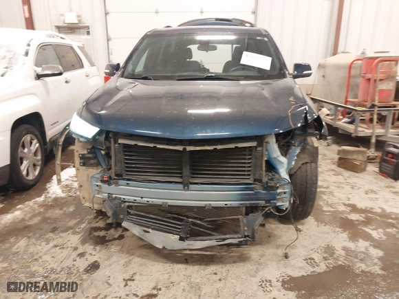 2022 Chevrolet Traverse LT Cloth with VIN 1GNEVGKW2NJ169057, listed as a IAAI auction lot 41615577 with 48,122 mi miles. Bid and sale history available at carsss.com. Image 6.