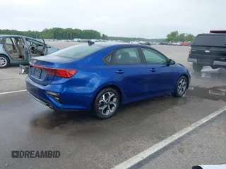 2020 Kia Forte LXS z VIN 3KPF24AD8LE222536, wystawiony jako IAAI lot #42259218 z przebiegiem 50 356 mil mil oraz . Historia ofert i sprzedaży dostępna na DreamBid. Obrazek 4.