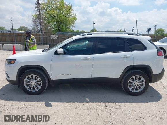 2021 Jeep Cherokee Latitude with VIN 1C4PJMCB1MD171158, listed as a IAAI auction lot 42259802 with 136,987 mi miles and . Bid and sale history available at DreamBid. Image 14.