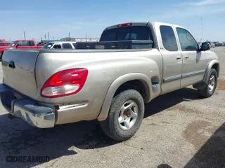 2003 Toyota Tundra SR5 with VIN 5TBBT441X3S372000, listed as a IAAI auction lot 41862965 with 326,231 mi miles. Bid and sale history available at carsss.com. Image 4.