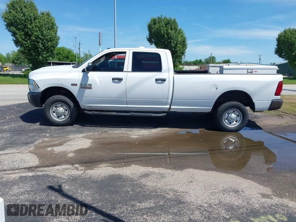 2015 Ram 2500 Tradesman с VIN 3C6TR5HT1FG524655, выставлен на аукционе IAAI как лот 42180369 с пробегом 167 159 миль миль и . История ставок и продаж доступна на DreamBid. Изображение 14.