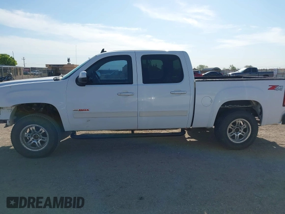 2007 GMC Sierra 1500 with VIN 3GTEK13Y17G517689, listed as a IAAI auction lot 41996422 with 209,240 mi miles and . Bid and sale history available at DreamBid. Image 14.
