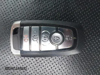 2021 Ford Expedition Max Limited с VIN 1FMJK1KT8MEA07617, выставлен на аукционе IAAI как лот 41972742 с пробегом 30 808 миль миль и . История ставок и продаж доступна на DreamBid. Изображение 11.