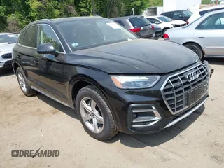 2023 Audi Q5 Premium with VIN WA1ABAFY2P2001869, listed as a IAAI auction lot 42401337 with 25,256 mi miles and . Bid and sale history available at DreamBid. Image 1.