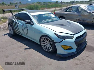 2013 Hyundai Genesis Coupe Grand Touring z VIN KMHHU6KJ8DU110305, wystawiony jako IAAI lot #42404525 z przebiegiem 98 123 mil mil oraz . Historia ofert i sprzedaży dostępna na DreamBid. Obrazek 1.