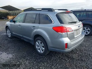 2010 Subaru Outback Premium All-Weather with VIN 4S4BRBCC3A3380544, listed as a IAAI auction lot 41906125 with 162,490 mi miles. Bid and sale history available at carsss.com. Image 3.