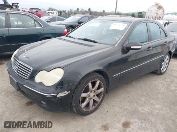 2004 Mercedes-Benz C 230 Kompressor with VIN WDBRF40JX4A567983, listed as a IAAI auction lot 41714599 with 285,832 mi miles and . Bid and sale history available at DreamBid. Image 2.
