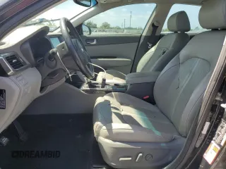 2016 Kia Optima EX with VIN 5XXGU4L32GG079518, listed as a Copart auction lot 55212595 with 176,749 mi miles and Clean Title. Bid and sale history available at carsss.com. Image 7.