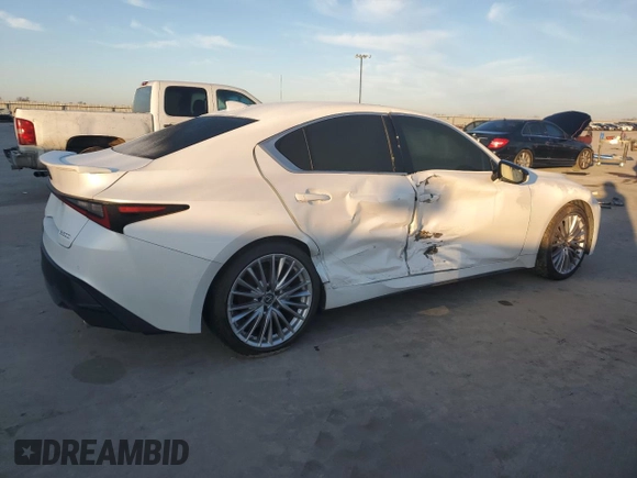 2022 Lexus IS with VIN JTHDA1D28N5118399, listed as a Copart auction lot 87113994 with 33,590 mi miles and Salvage Title. Bid and sale history available at carsss.com. Image 3.