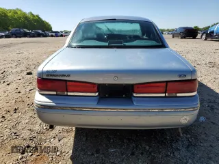 1997 Ford Crown Victoria LX z VIN 2FALP74W1VX218463, wystawiony jako Copart lot #52851045 z przebiegiem 236 098 mil mil oraz Szkoda całkowita • Salvage title. Historia ofert i sprzedaży dostępna na DreamBid. Obrazek 6.
