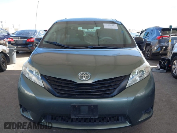 2014 Toyota Sienna L with VIN 5TDZK3DC6ES441417, listed as a IAAI auction lot 41950033 with 170,804 mi miles. Bid and sale history available at carsss.com. Image 12.