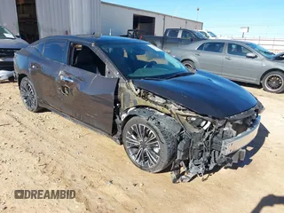 2016 Nissan Maxima SV z VIN 1N4AA6APXGC433713, wystawiony jako IAAI lot #41704902 z przebiegiem 147 720 mil mil oraz . Historia ofert i sprzedaży dostępna na DreamBid. Obrazek 1.