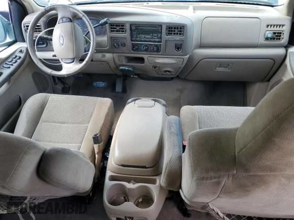2004 Ford Excursion Special Serv z VIN 1FMNU41S74ED33740, wystawiony jako Copart lot #51643285 z przebiegiem 193 942 mil mil oraz Szkoda całkowita • Salvage title. Historia ofert i sprzedaży dostępna na DreamBid. Obrazek 8.