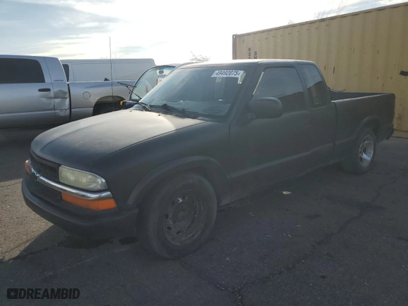 2003 Chevrolet S-10 LS with VIN 1GCCS19X538145019, listed as a Copart auction lot 49492075 with 286,260 mi miles and Clean Title. Bid and sale history available at carsss.com. Image 1.