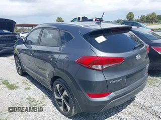 2016 Hyundai Tucson Limited with VIN KM8J33A29GU249098, listed as a IAAI auction lot 40066198 with 92,627 mi miles. Bid and sale history available at carsss.com. Image 3.