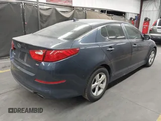 2015 Kia Optima LX z VIN KNAGM4A78F5594402, wystawiony jako IAAI lot #42232732 z przebiegiem 83 363 mil mil oraz . Historia ofert i sprzedaży dostępna na DreamBid. Obrazek 4.