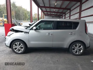 2016 Kia Soul + with VIN KNDJP3A58G7819142, listed as a IAAI auction lot 40432626 with 91,275 mi miles. Bid and sale history available at carsss.com. Image 14.