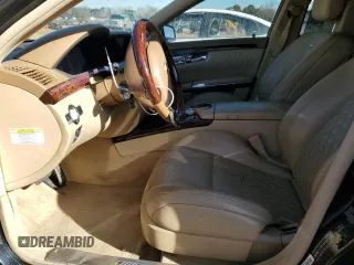 2012 Mercedes-Benz S with VIN WDDNG7KB3CA428206, listed as a Copart auction lot 42935475 with 85,601 mi miles and Salvage Title. Bid and sale history available at DreamBid. Image 7.
