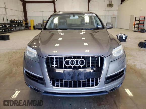 2014 Audi Q7 3.0L TDI Prestige with VIN WA1VMAFE1ED007052, listed as a Copart auction lot 81517594 with 132,133 mi miles and Clean Title. Bid and sale history available at carsss.com. Image 5.