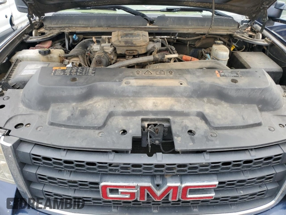 2011 GMC Sierra 2500HD SLE z VIN 1GT120C83BF159109, wystawiony jako Copart lot #51218225 z przebiegiem 259 160 mil mil oraz Szkoda całkowita • Salvage title. Historia ofert i sprzedaży dostępna na DreamBid. Obrazek 11.