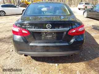 2017 Nissan Altima 2.5 SR with VIN 1N4AL3AP7HC236587, listed as a IAAI auction lot 41591452 with 101,429 mi miles. Bid and sale history available at carsss.com. Image 17.