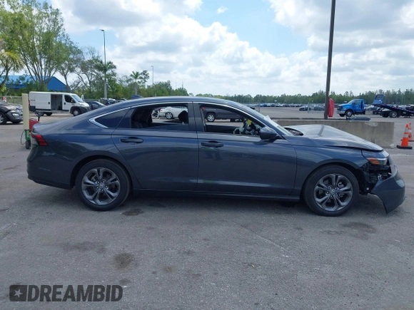 2024 Honda Accord EX с VIN 1HGCY1F3XRA086116, выставлен на аукционе IAAI как лот 42067145 с пробегом 28 879 миль миль и . История ставок и продаж доступна на DreamBid. Изображение 14.