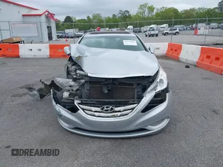 2011 Hyundai Sonata SE with VIN 5NPEC4AC9BH230381, listed as a IAAI auction lot 41781969 with 161,916 mi miles. Bid and sale history available at carsss.com. Image 13.