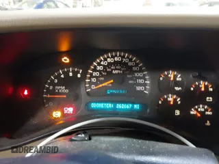 2004 Chevrolet Suburban LT z VIN 1GNFK16Z94J134187, wystawiony jako IAAI lot #41810015 z przebiegiem 262 667 mil mil oraz . Historia ofert i sprzedaży dostępna na DreamBid. Obrazek 7.