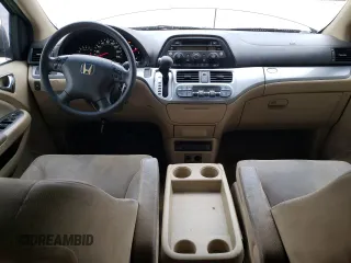 2010 Honda Odyssey EX with VIN 5FNRL3H59AB038104, listed as a Copart auction lot 84688894 with 317,028 mi miles and Salvage title. Bid and sale history available at DreamBid. Image 8.