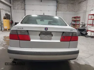 2001 Saab 9-5 with VIN YS3ED48E913024520, listed as a IAAI auction lot 41547440 with 154,615 mi miles. Bid and sale history available at carsss.com. Image 16.