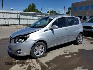 2009 Pontiac G3 z VIN KL2TD66EX9B631592, wystawiony jako Copart lot #83761874 z przebiegiem 49 249 mil mil oraz Nie do naprawy. Historia ofert i sprzedaży dostępna na DreamBid. Obrazek 1.