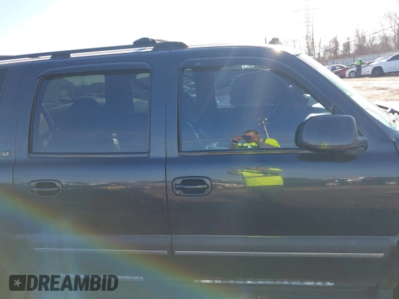 2003 Chevrolet Suburban LT with VIN 3GNFK16ZX3G236355, listed as a IAAI auction lot 38329078 with 248,228 mi miles and . Bid and sale history available at DreamBid. Image 13.