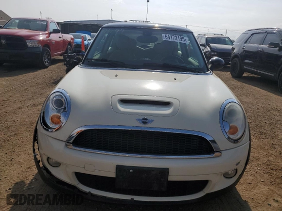 2009 MINI Hardtop S with VIN WMWMF73529TW81190, listed as a Copart auction lot 54172195 with 83,841 mi miles and Salvage Title. Bid and sale history available at DreamBid. Image 5.