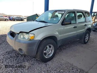 2005 Ford Escape XLS Value with VIN 1FMYU02Z05KA40024, listed as a Copart auction lot 66042064 with 130,677 mi miles and Salvage Title. Bid and sale history available at carsss.com. Image 1.
