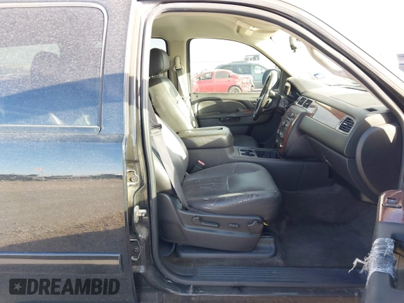 2013 Chevrolet Tahoe LS with VIN 1GNSCAE03DR193235, listed as a IAAI auction lot 41604766 with 204,455 mi miles and . Bid and sale history available at DreamBid. Image 5.