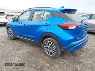 2024 Nissan Kicks SR with VIN 3N1CP5DV7RL525443, listed as a IAAI auction lot 42149572 with 28,320 mi miles. Bid and sale history available at carsss.com. Image 3.