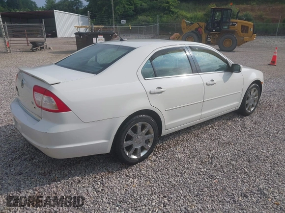 2009 Mercury Milan Premier z VIN 3MEHM081X9R613789, wystawiony jako IAAI lot #42354892 z przebiegiem 294 467 mil mil oraz . Historia ofert i sprzedaży dostępna na DreamBid. Obrazek 4.
