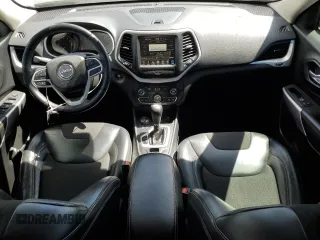 2018 Jeep Cherokee Latitude Plus с VIN 1C4PJMLX5JD555712, выставлен на аукционе Copart как лот 54426415 с пробегом 83 131 миль миль и Списание • Salvage title. История ставок и продаж доступна на DreamBid. Изображение 8.