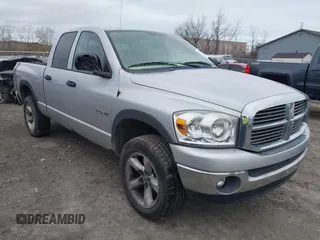 2008 Dodge 1500 SLT z VIN 1D7HU18N48S625925, wystawiony jako IAAI lot #42044038 z przebiegiem Nie podano mil oraz . Historia ofert i sprzedaży dostępna na DreamBid. Obrazek 1.