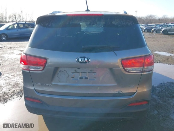 2016 Kia Sorento LX with VIN 5XYPGDA58GG110326, listed as a IAAI auction lot 41535179 with 95,843 mi miles. Bid and sale history available at carsss.com. Image 16.