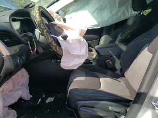 2018 Jeep Cherokee Latitude with VIN 1C4PJMCBXJD564118, listed as a Copart auction lot 59978295 with 115,815 mi miles and Salvage title. Bid and sale history available at DreamBid. Image 7.