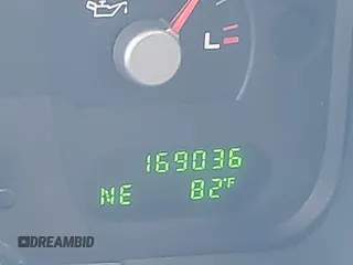 2004 Ford Explorer XLT z VIN 1FMDU73K34ZA84484, wystawiony jako IAAI lot #42677049 z przebiegiem 169 036 mil mil oraz . Historia ofert i sprzedaży dostępna na DreamBid. Obrazek 12.