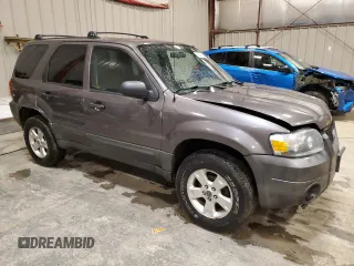 2006 Ford Escape XLT с VIN 1FMCU03146KA45571, выставлен на аукционе Copart как лот 54619635 с пробегом 168 107 миль миль и На запчасти • Non repairable. История ставок и продаж доступна на DreamBid. Изображение 4.