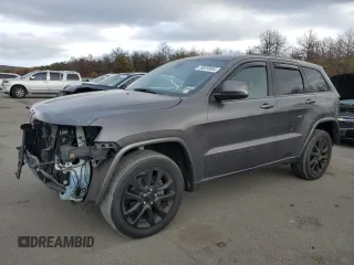 2020 Jeep Grand Cherokee Laredo E with VIN 1C4RJFAG3LC104570, listed as a Copart auction lot 76829984 with 73,348 mi miles and Non Repairable. Bid and sale history available at carsss.com. Image 1.
